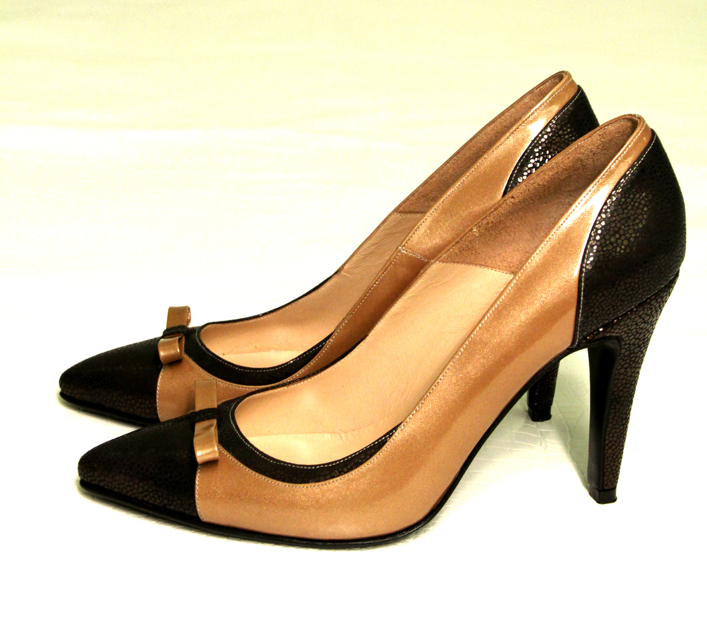stilettos_cuero_bicolor